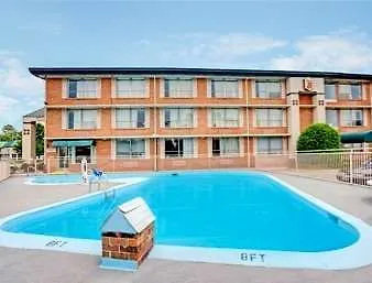 فندق Super 8 Colonial ويليامزبرغ