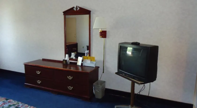 فندق Super 8 Colonial ويليامزبرغ