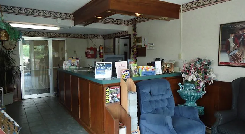 فندق Super 8 Colonial ويليامزبرغ